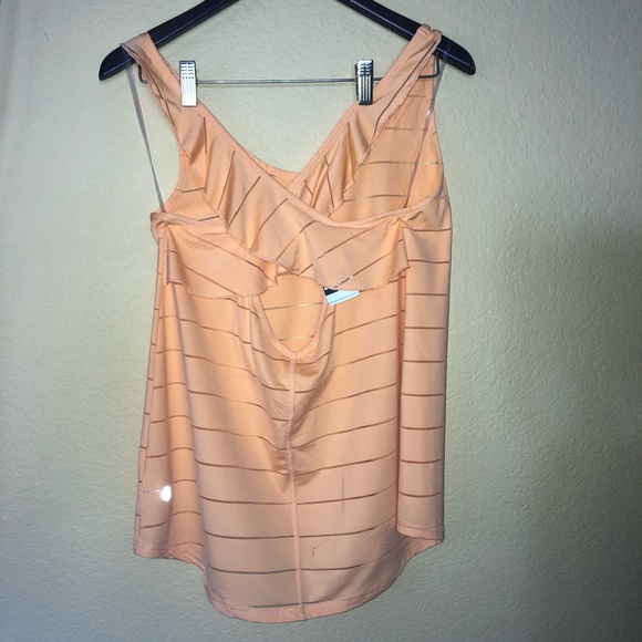 Champion 9 Active Wear - Picture 3 of 4